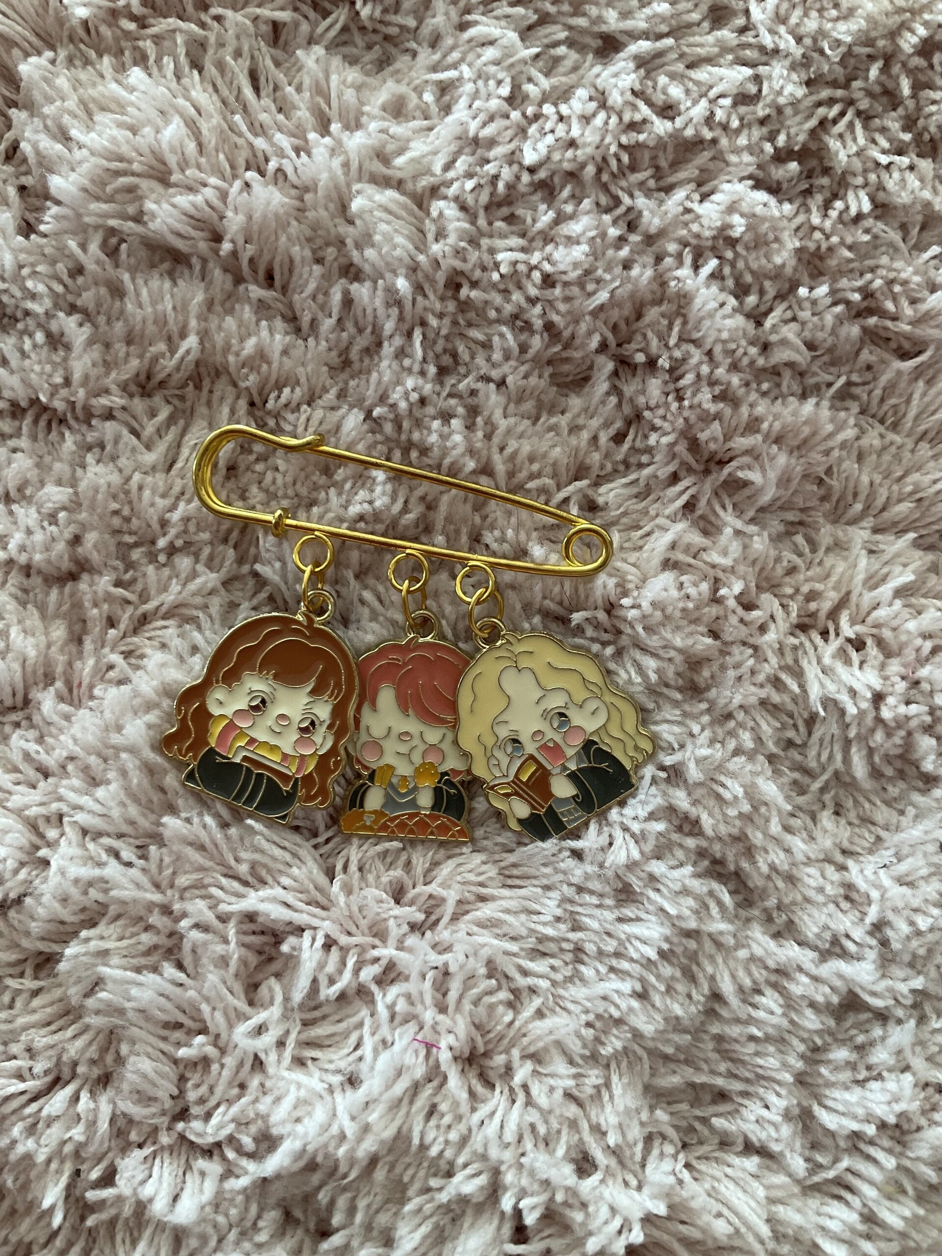 Broche H.P - 11