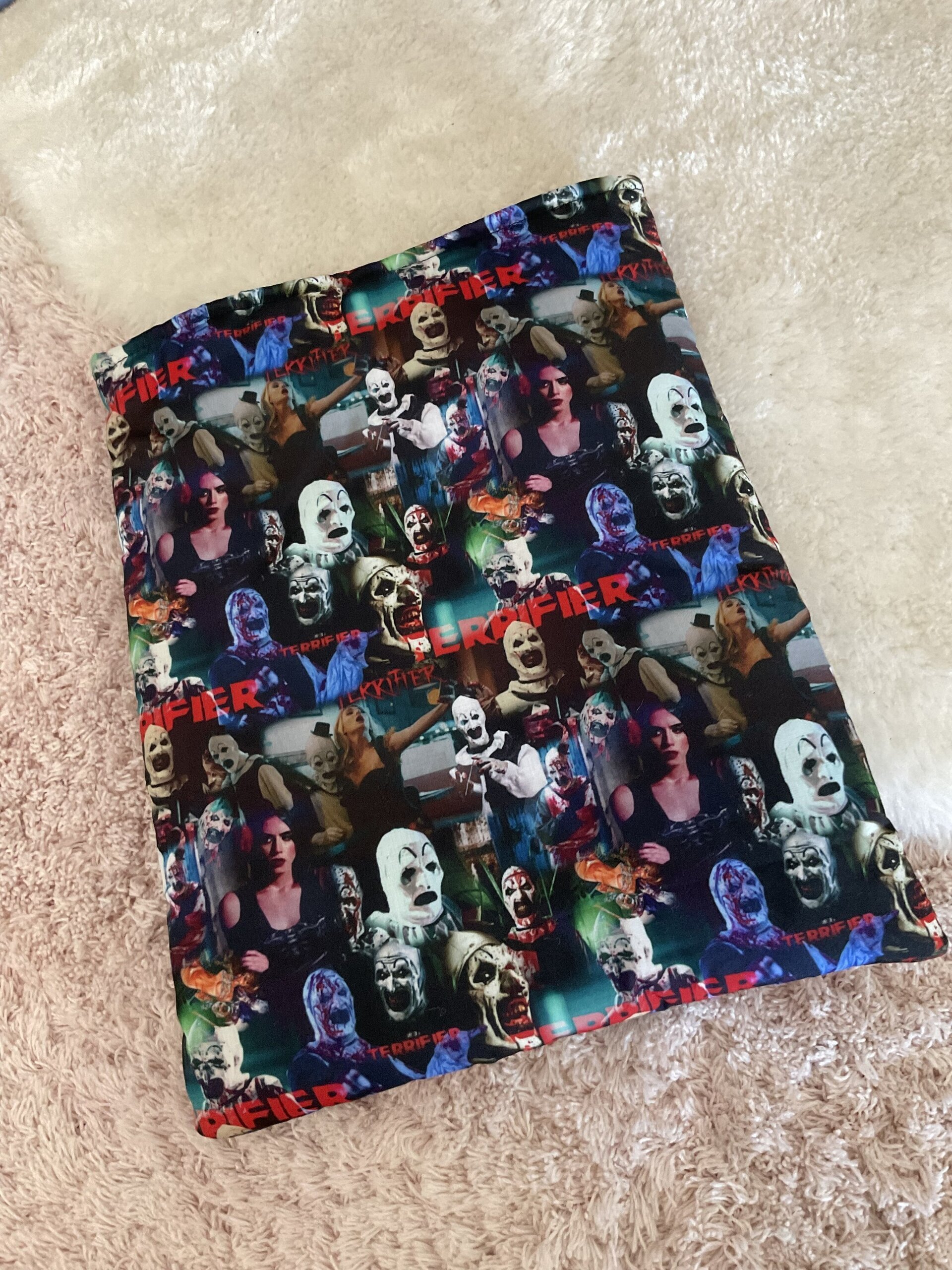 Funda libro Terrifier - 12