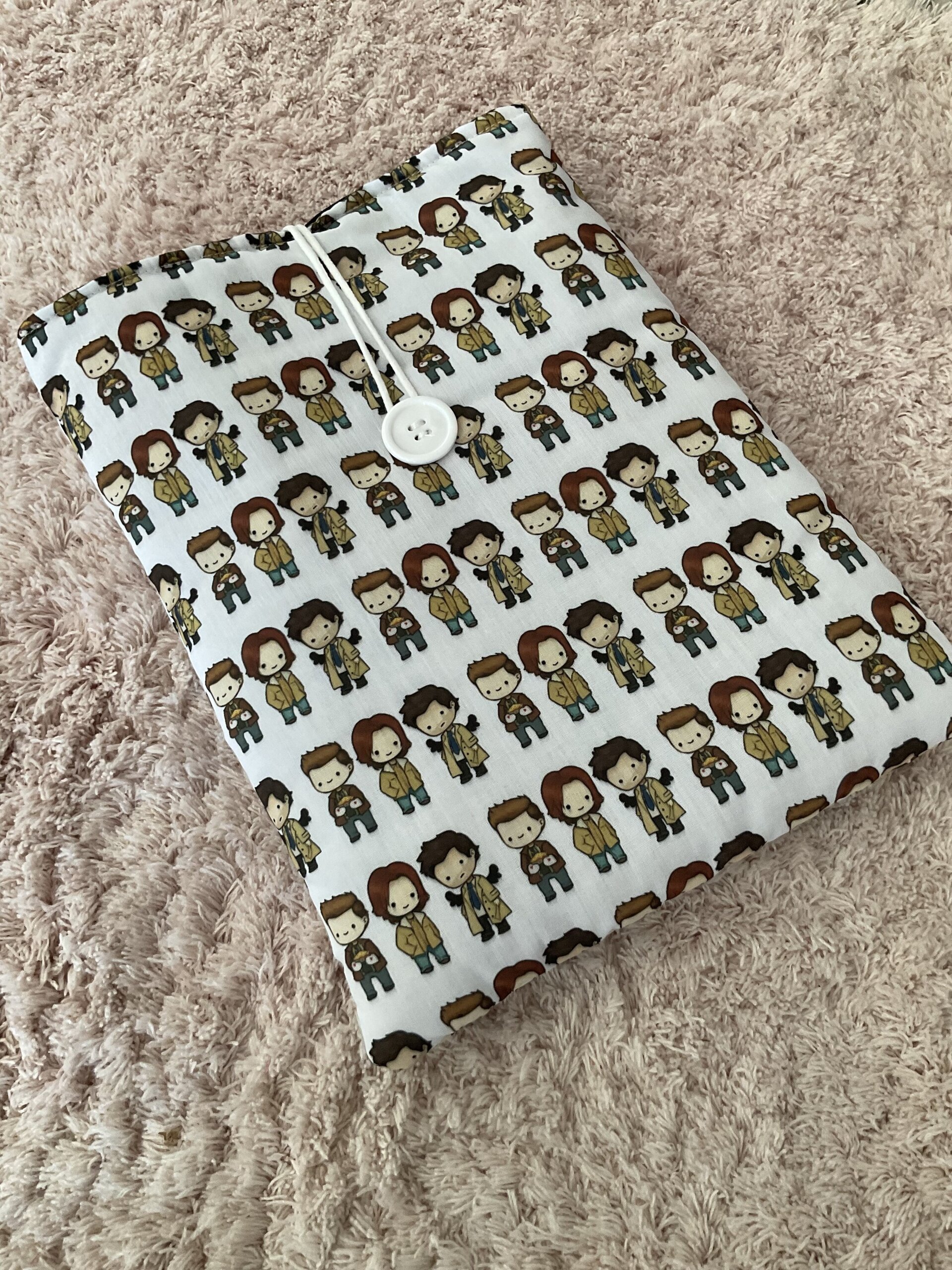 Funda para libro Sobrenatural - 18