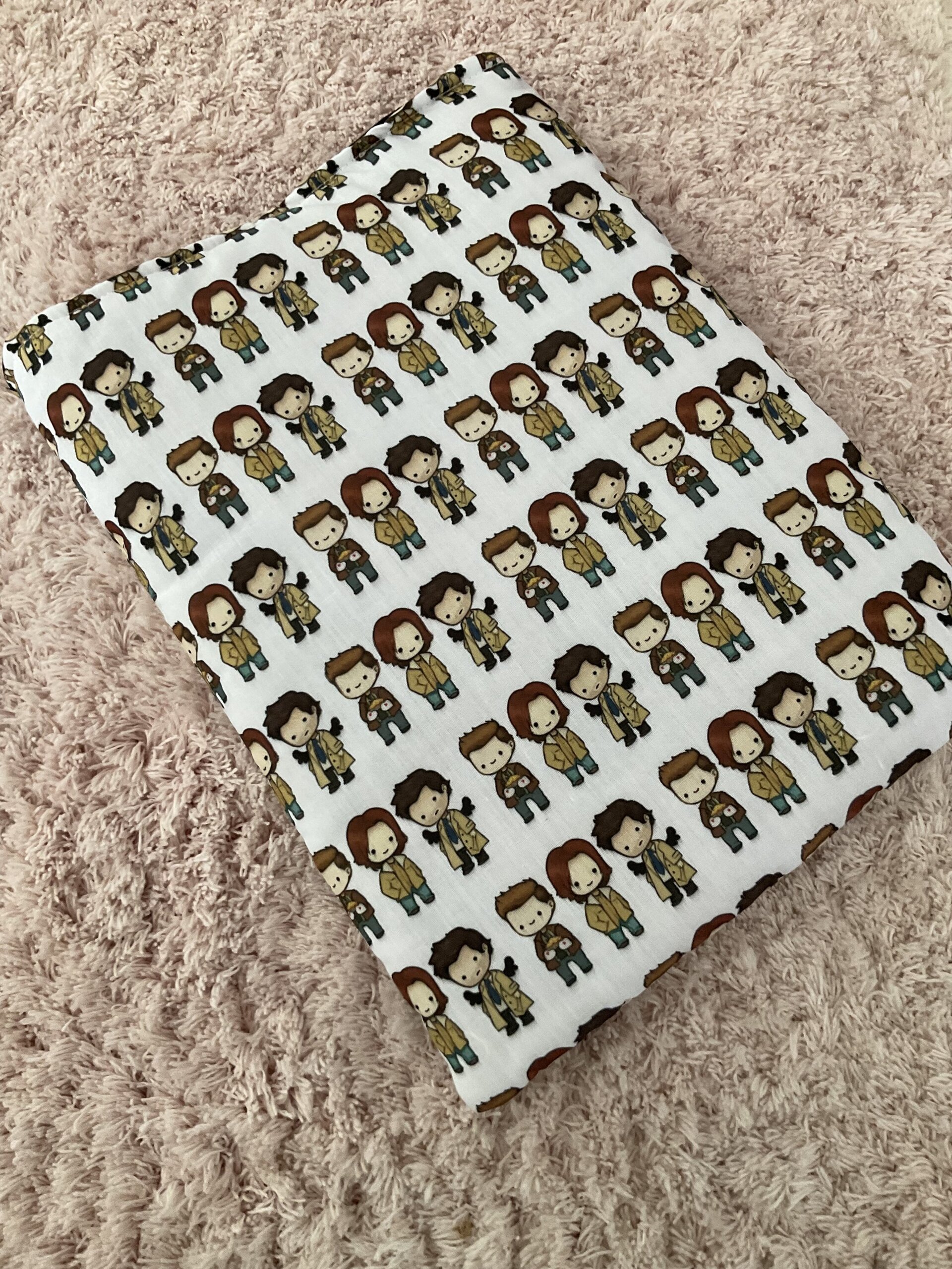 Funda para libro Sobrenatural - 2