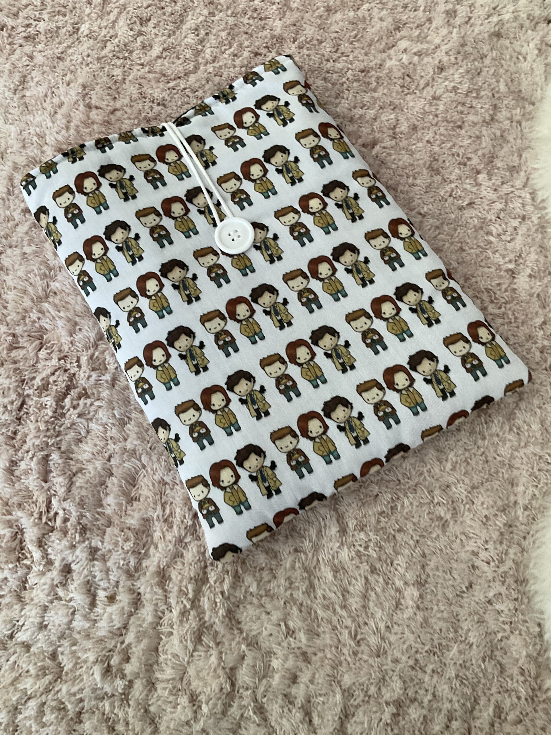 Funda para libro Sobrenatural - 28