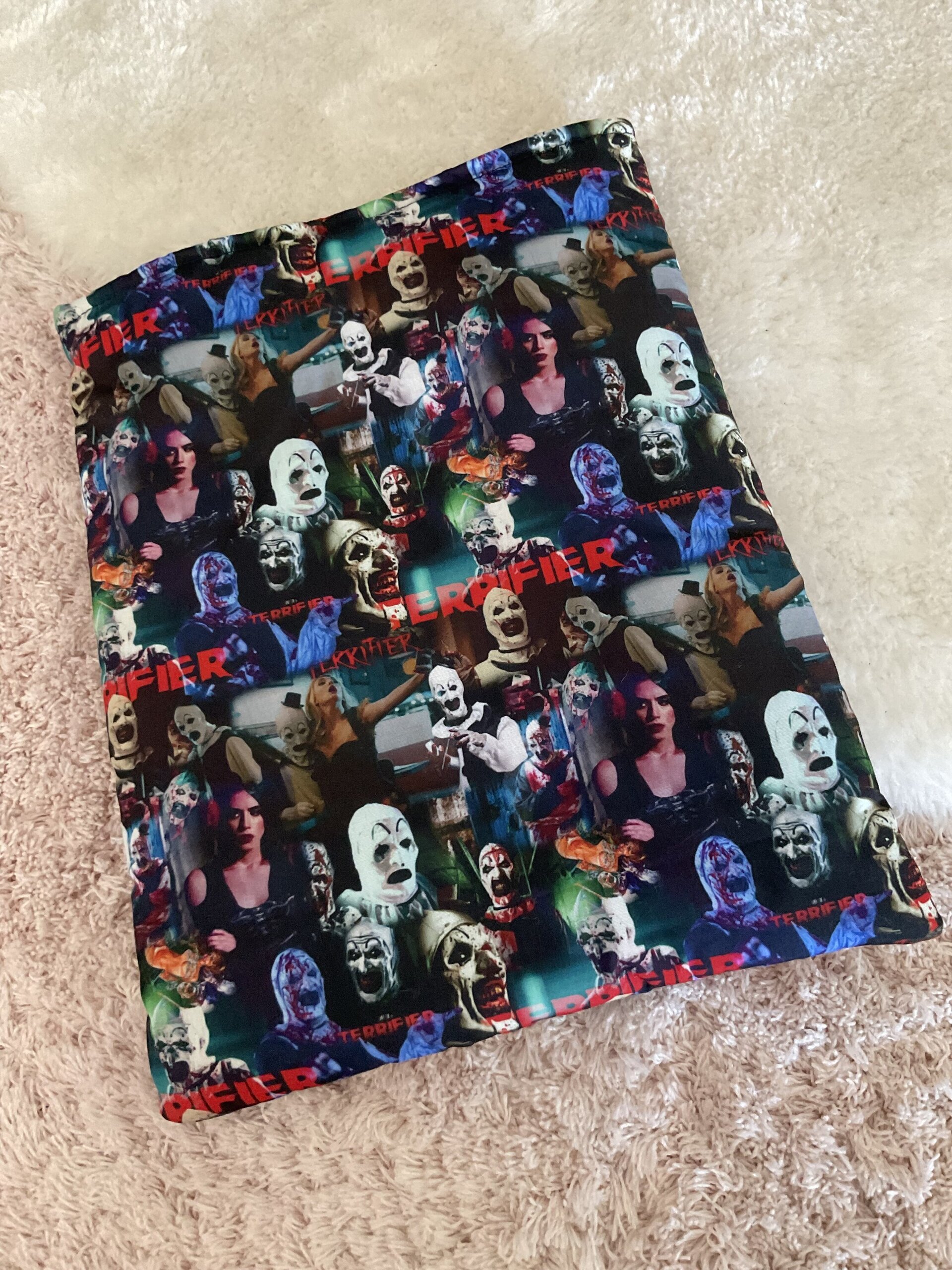 Funda libro Terrifier - 2