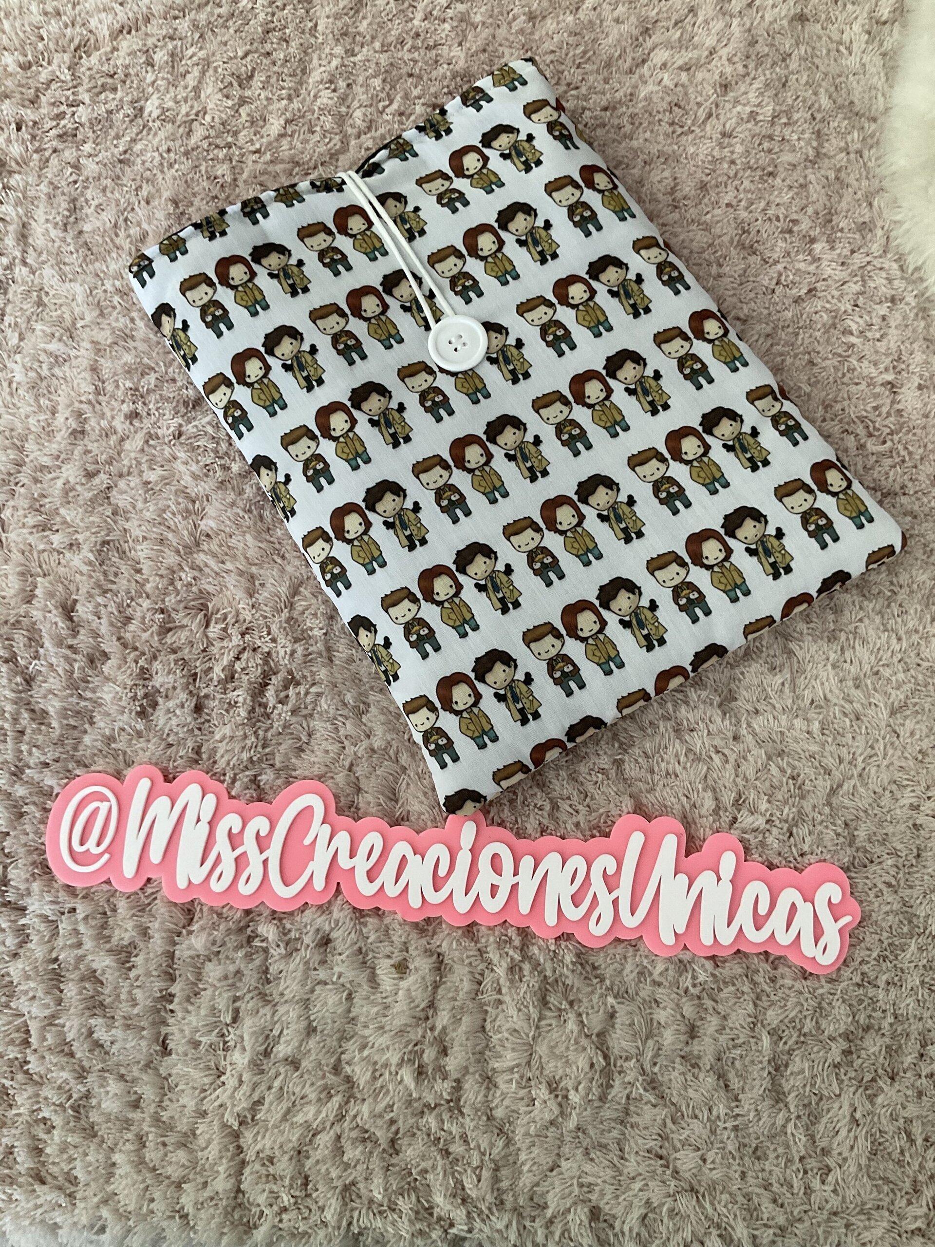 Funda para libro Sobrenatural - 25