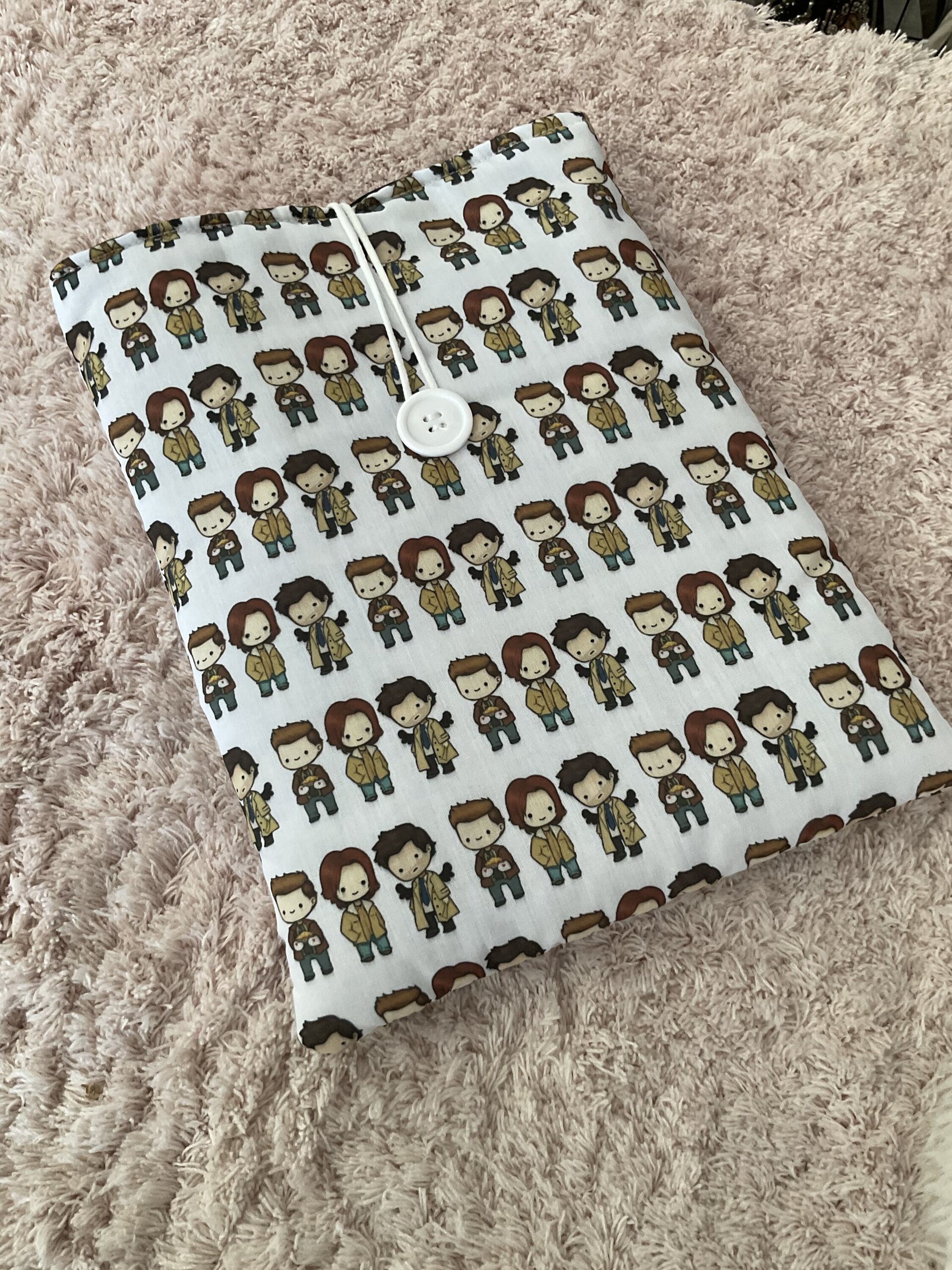 Funda para libro Sobrenatural - 17