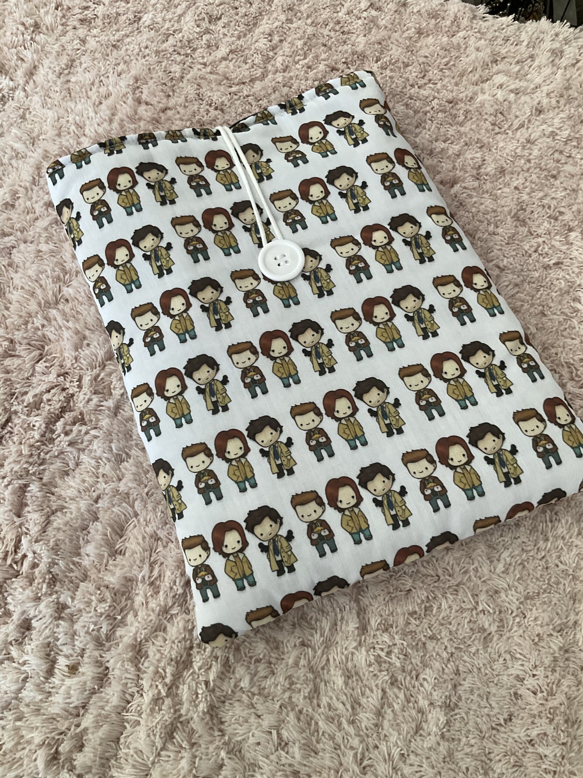 Funda para libro Sobrenatural - 23