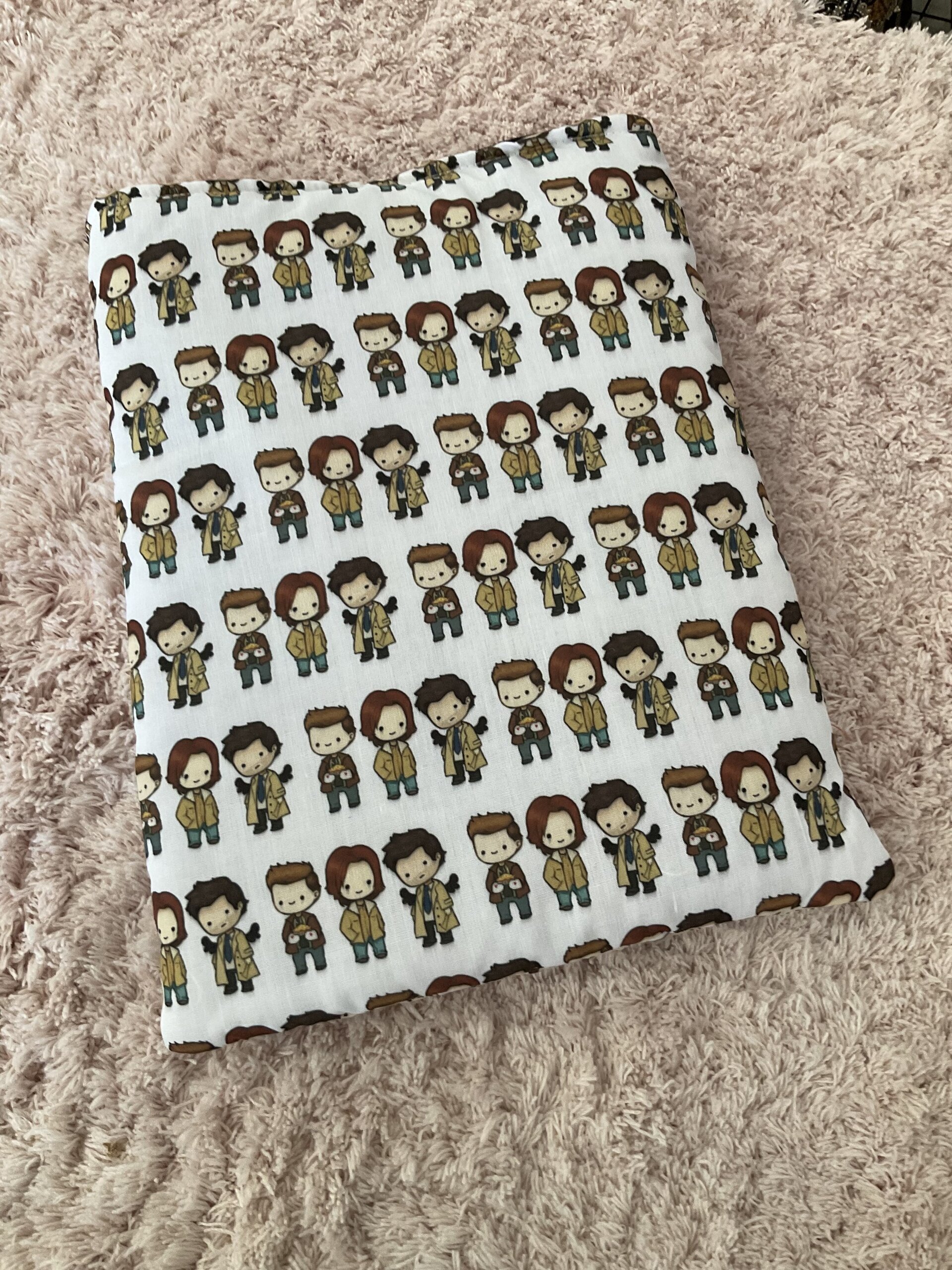 Funda para libro Sobrenatural - 12